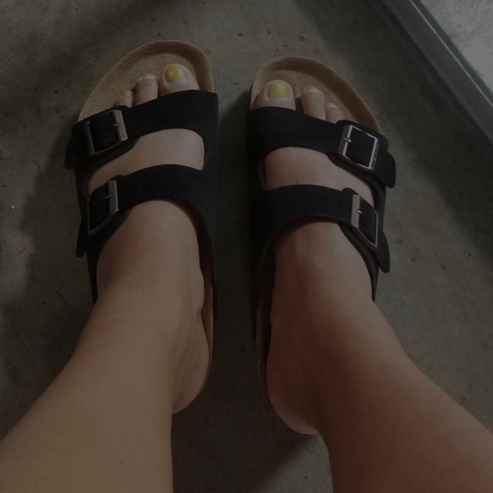 Double buckle brand new Birkenstock’s